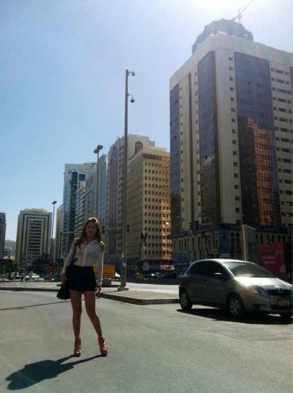 [صور] sera قائدة nine muses في مدينة أبوظبي .!!! Tumblr_luilwzu8ec1qdc3fto1_1280